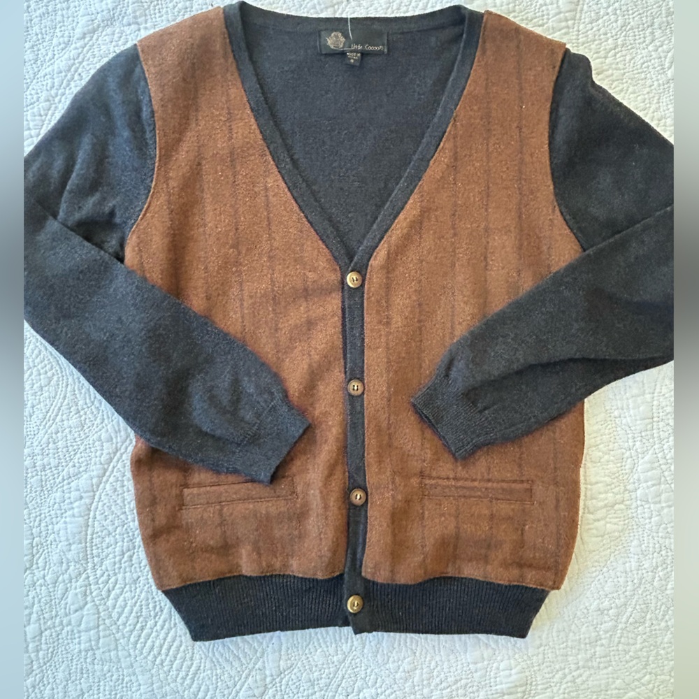 NWT Little Cocoon charcoal grey/chestnut brown cardigan. Size 8. 100% cotton.